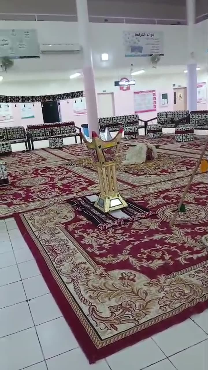 تحويل صالة داخلية إلى مجلس شعبي